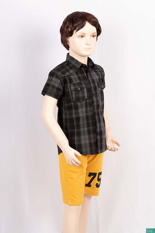 Boy’s half sleeve slim fit Shirt on charcoal & Black check with pockets.