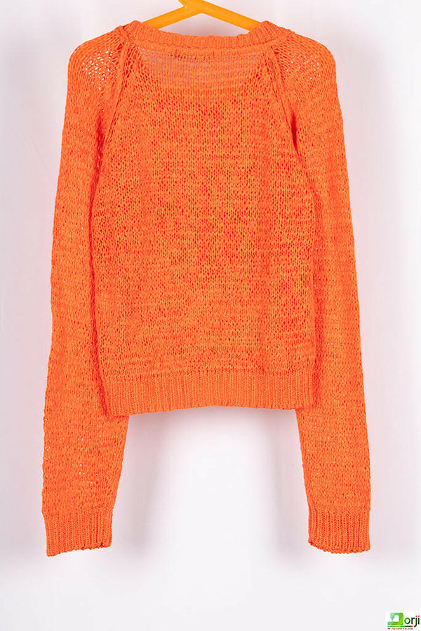 Girl's crew neck casual fit full sleeve Chunky knit short length sweater