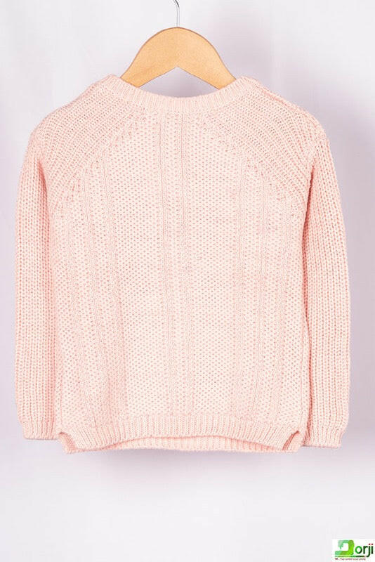Girl’s full sleeve slim fit round neck knitted sparkle sweater in various colours. A very beautifully knitted comfortable sweater with 65% cotton & 35% polyester. Suitable for Winter and Spring.