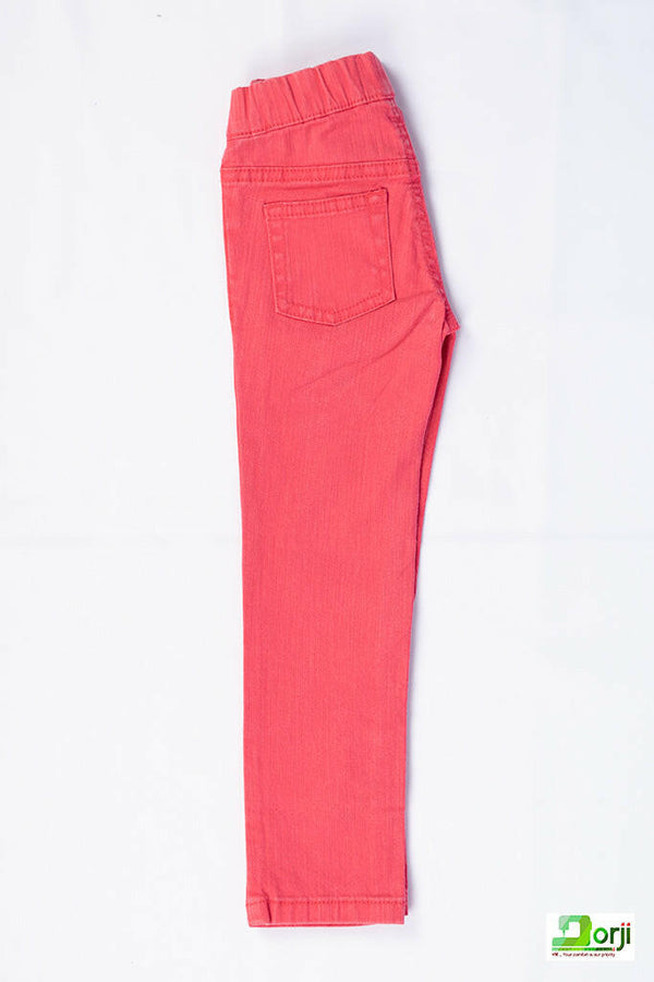 Girl's comfortable slim fit Jeggings in Pink.