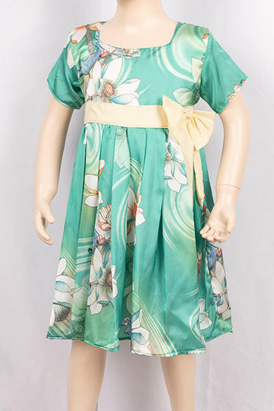 Girls short sleeve silk frock dresses with a cute bow with belt.