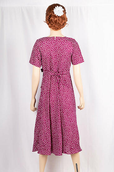 Ladies square neck with half sleeve frock dress.
