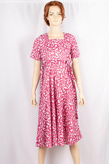Ladies square neck with half sleeve frock dress.