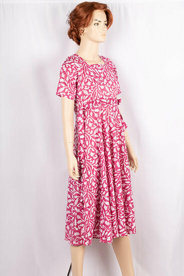 Ladies square neck with half sleeve frock dress.