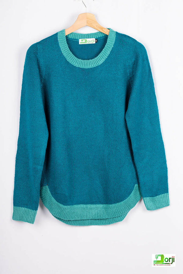 Women’s full sleeve round neck loose fit winter knit sweater.