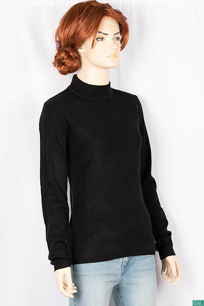 Ladies full sleeve casual fit round neck sweater.