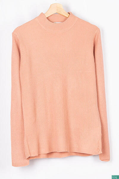 Ladies full sleeve casual fit round neck sweater.