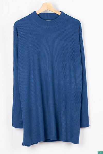 Ladies full sleeve casual fit round neck sweater.