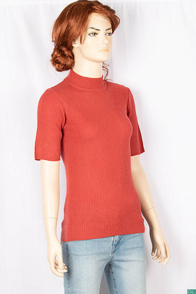 Ladies half sleeve casual fit round neck sweater.