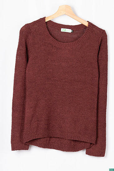 Ladies full sleeve casual fit round neck soft chunky sweater.