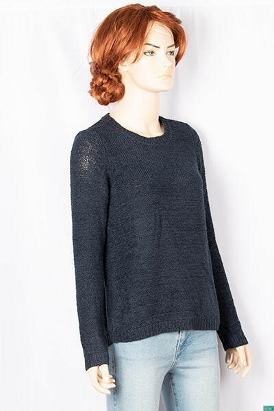 Ladies full sleeve casual fit round neck soft chunky sweater.
