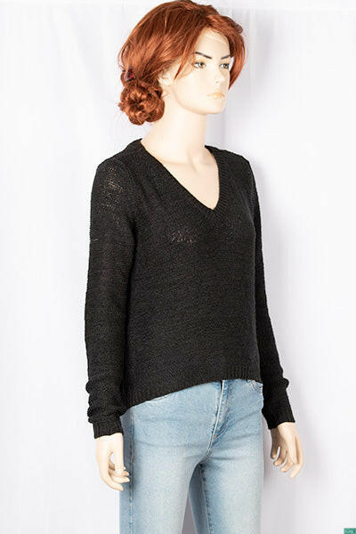 Ladies full sleeve casual fit V neck soft chunky sweater.