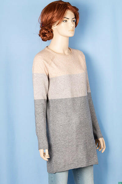 Ladies full sleeve casual fit round neck shaded long sweater.