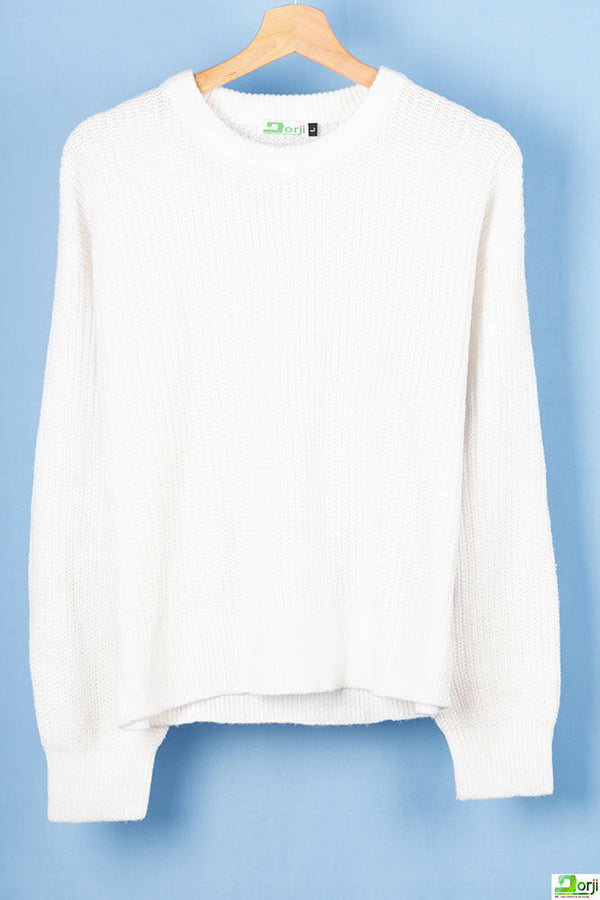 Ladies full sleeve loose fit round neck Chunky knit Sweater in various colours. A nice sweater with 65% cotton & 35% polyester.