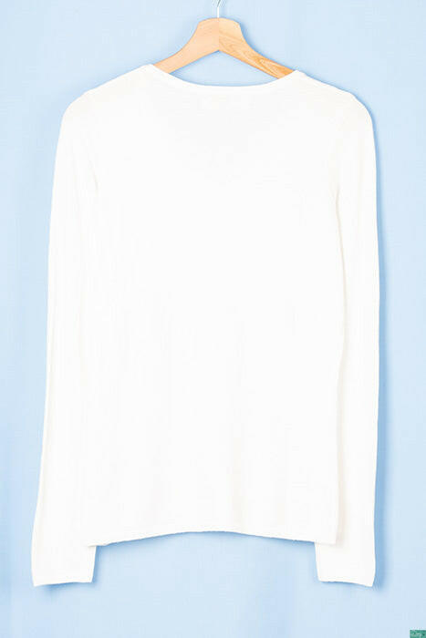 Ladies full sleeve casual fit V neck knitwear.