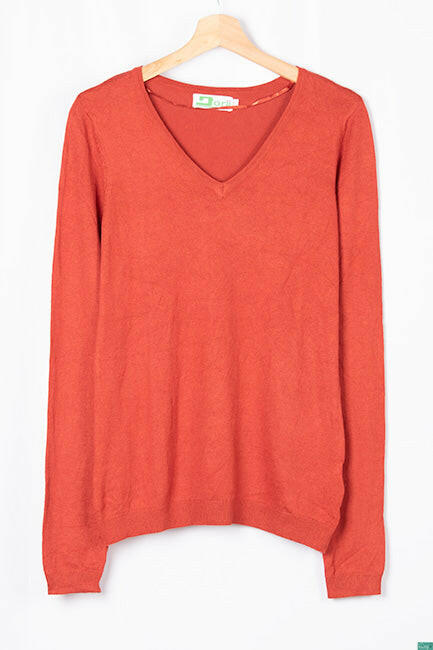 Ladies full sleeve casual fit V neck knitwear.