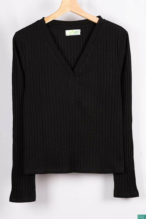 Ladies full sleeve casual fit V neck tops in Black.