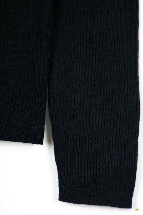 V neck full sleeve ladies’ light soft sweater with button