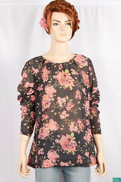 Ladies round neck with full sleeve casual fit Pink floral tops in Black
