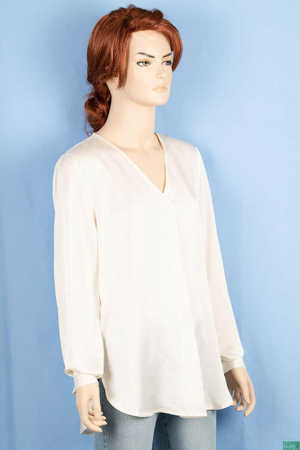Ladies full sleeve V neck casual fit high quality a classy look tops.