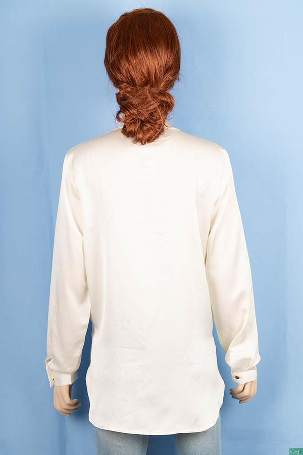 Ladies full sleeve V neck casual fit high quality a classy look tops.