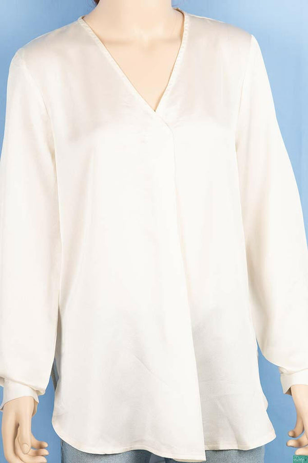 Ladies full sleeve V neck casual fit high quality a classy look tops.