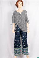 Ladies casual fit Long printed Palazzo Trousers.