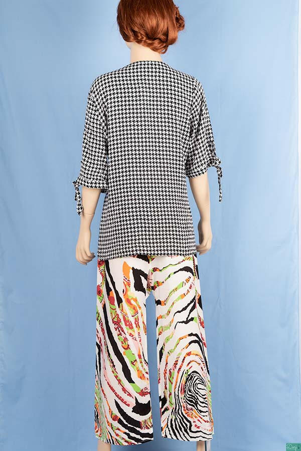 Ladies casual fit Long printed Palazzo Trousers.