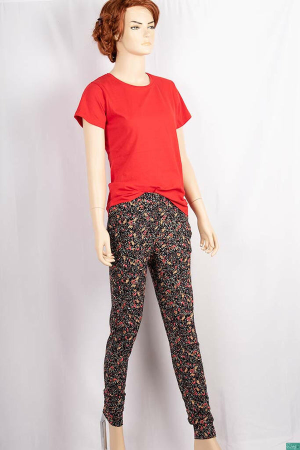 Ladies casual fit high waist printed Jeggings with Elasticated waistband.