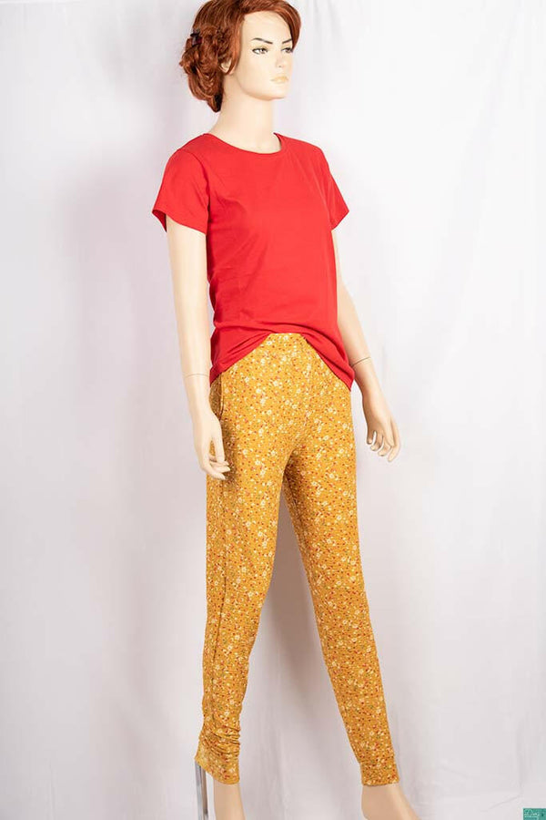 Ladies casual fit high waist printed Jeggings with Elasticated waistband.