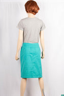 Ladies casual fit Stretchable waist skirt with pockets.