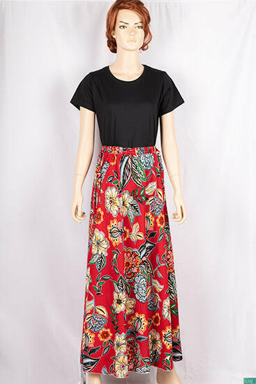 Ladies casual fit Stretchable waist skirts with Side optional belts.