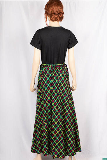 Ladies casual fit Stretchable waist skirts with Side optional belts.