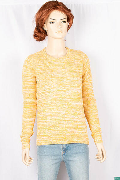 Ladies full sleeve casual fit round neck knitwear.