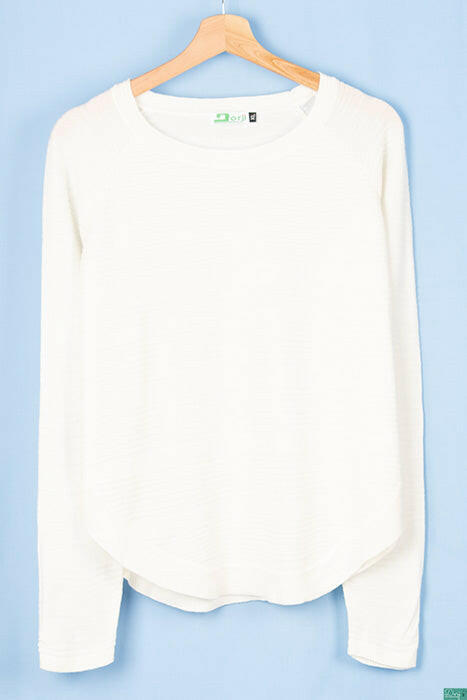 Ladies full sleeve casual fit round neck knitwear.