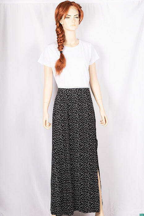 Ladies casual fit Side Splits design Stylish skirts.