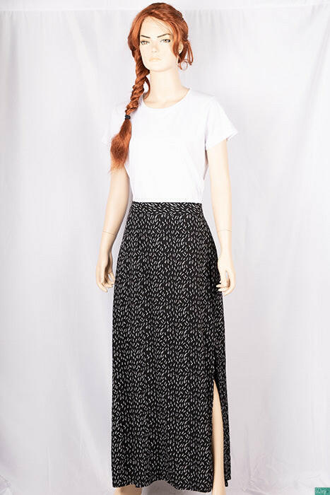 Ladies casual fit Side Splits design Stylish skirts.