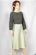 Ladies casual fit mid length Stylish skirts with side chain.