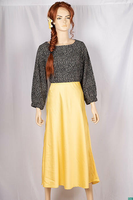 Ladies casual fit mid length Stylish skirts with Stretchable Waist.