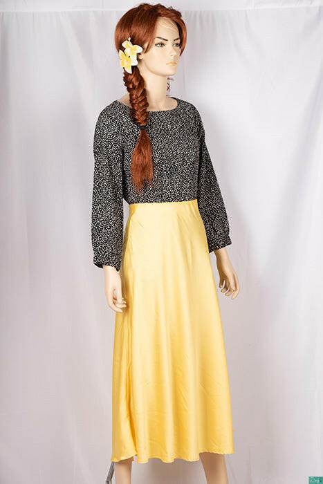 Ladies casual fit mid length Stylish skirts with Stretchable Waist.