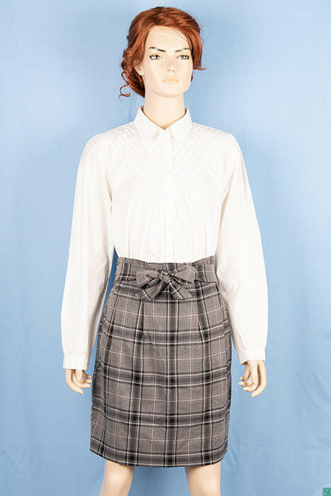 Ladies casual fit short length   Stretchy Stylish skirts with a fashionable bow belt.