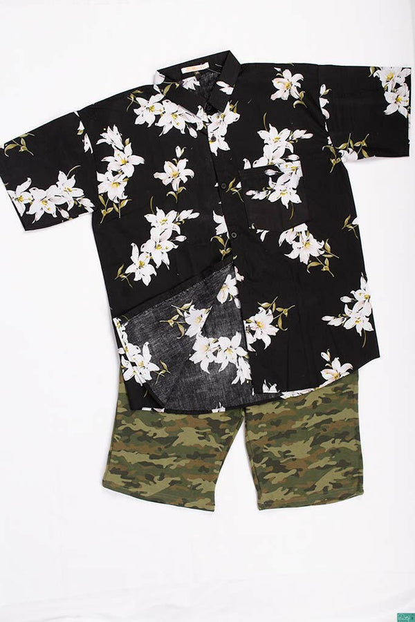 Men’s half sleeve slim fit White floral prints summer Shirts in Black.
