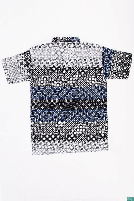 Men’s half sleeve slim fit mixed swirl pattern prints summer Shirts.