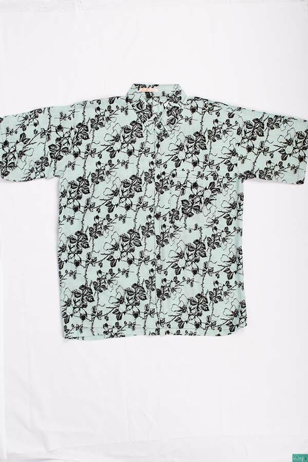 Men’s half sleeve slim fit black floral summer prints shirts.