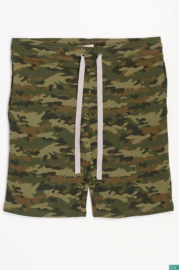 Men’s Comfortable stylish, Casual Shorts are with pockets and elastic drawstring waist in Army camouflage print.