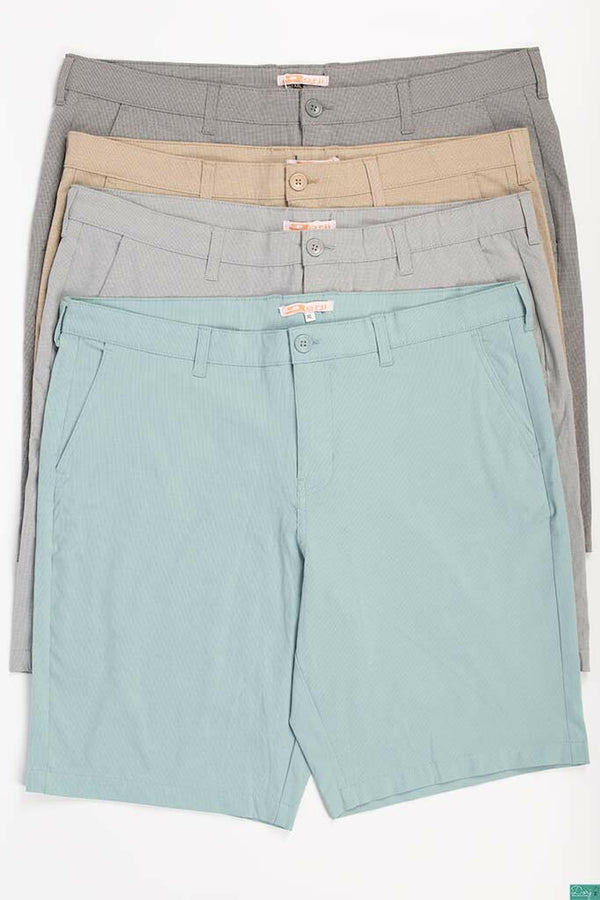 Men’s check Comfortable stylish, Casual Shorts are with pockets and elastic drawstring waist.