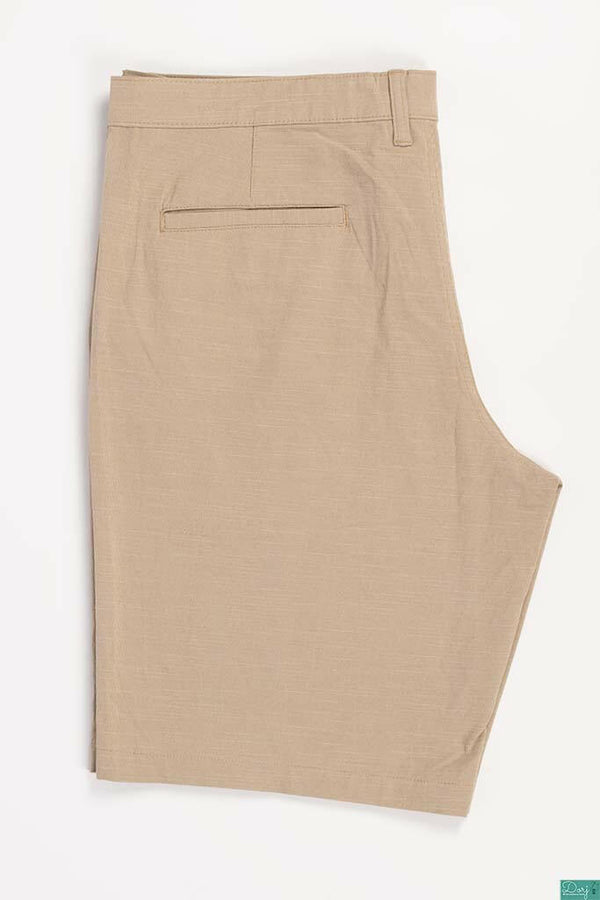 Men’s check Comfortable stylish, Casual Shorts are with pockets and elastic drawstring waist.