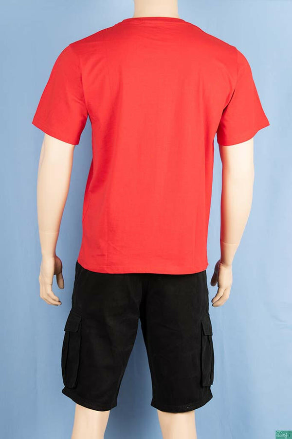 Men’s round neck regular fit short sleeve T-shirts.