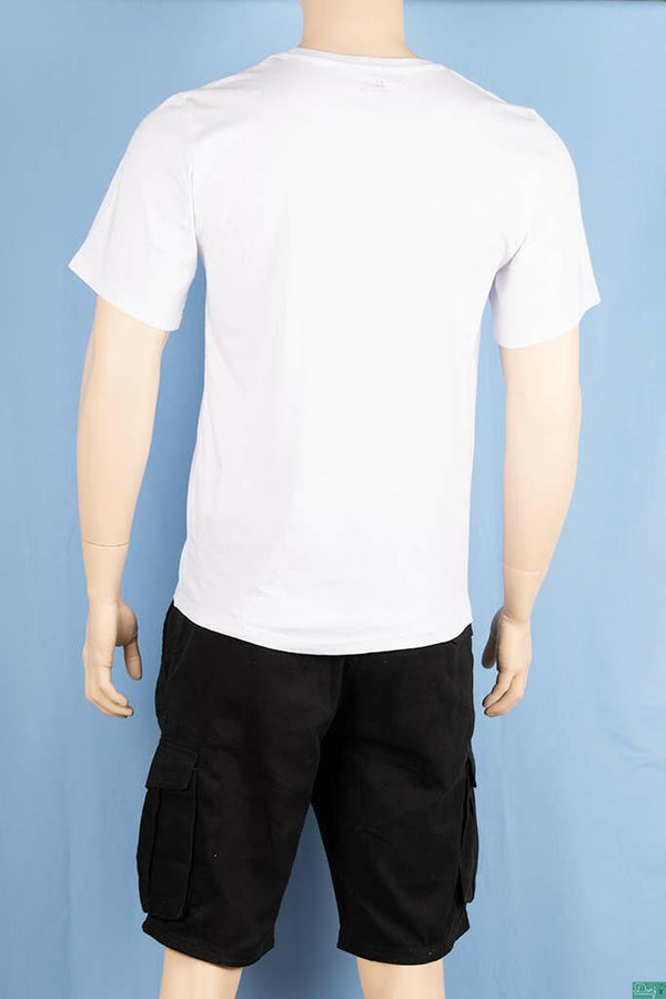 Men’s round neck regular fit short sleeve T-shirts.