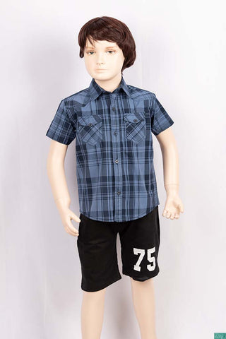 Boy’s half sleeve regular fit Shirt with two fashionable pockets in the front.